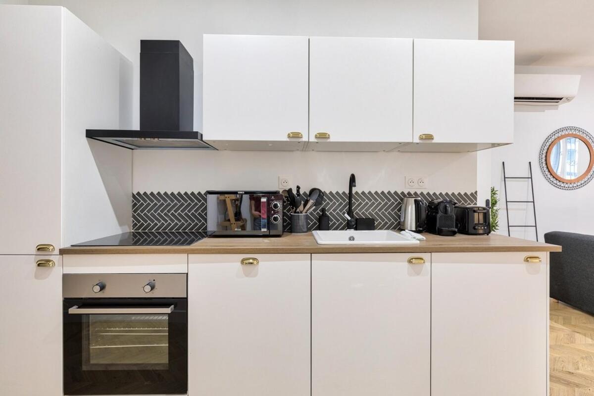 Appartement Familial Proche Arc De Triomphe - 8P Paříž Exteriér fotografie